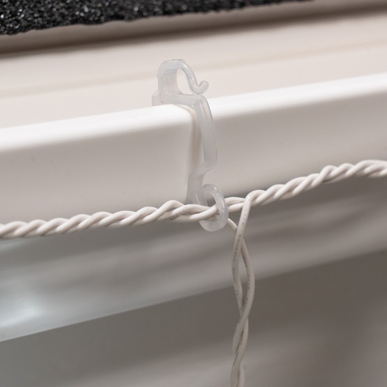 Icicle and Mini Light Accessories Icicle Light Clip, 100 Pack