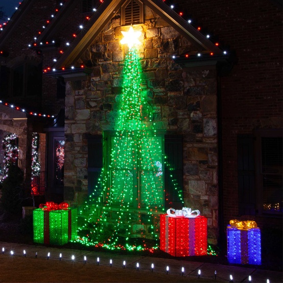 25 C7 Green LED Christmas Lights, 8" Spacing