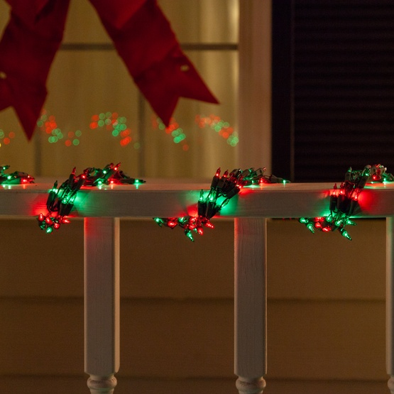 9' Garland Lights, 300 Red/Green Lamps, Green Wire