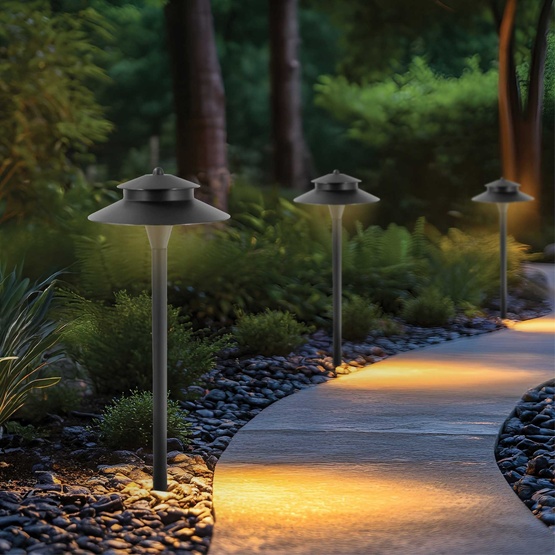 24" Carolina Two-Tier Garden Light, 8" Hat, Black