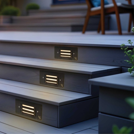 2W 240-Lumen Walker Exterior Step Light, Antique Bronze