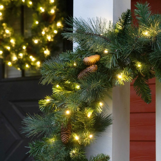 9' x 14" Mixed Noble Prelit Commercial LED Christmas Garland, 100 Warm White Lights