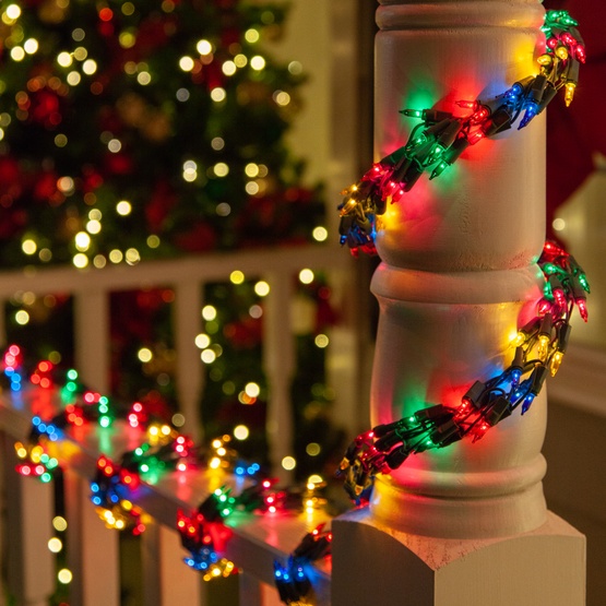 9' Garland Lights, 300 Multicolor LED Lights, Green Wire