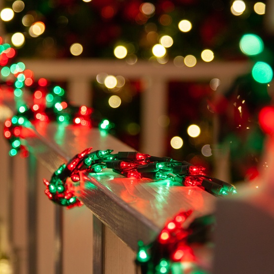 9' Garland Lights, 300 Red/Green LED Lights, Green Wire