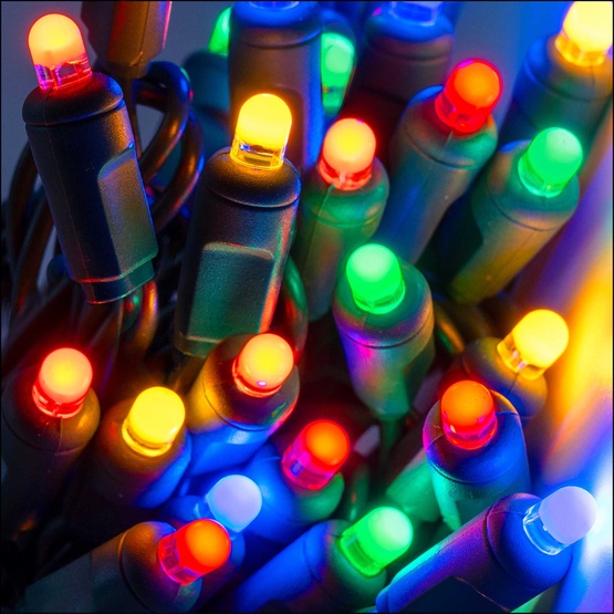 70 D5 TM Multi Color Lux360 TM LED Christmas Lights, 4" Spacing