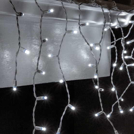 70 Lux360 TM Cool White D5 TM LED Icicle Lights