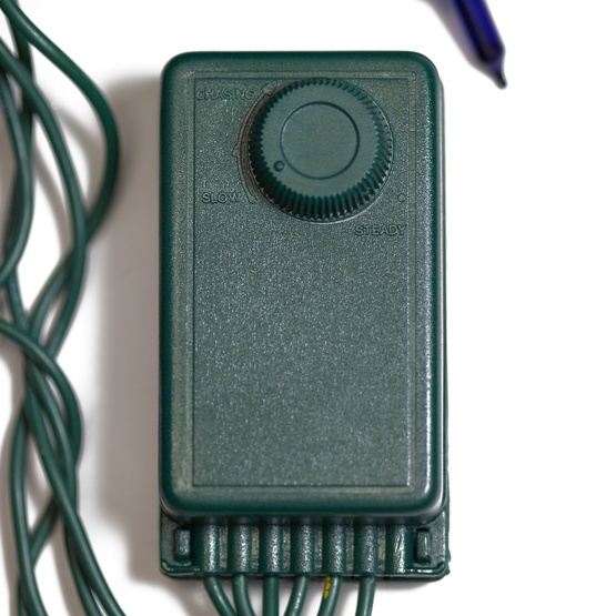 140 Blue Chasing Mini Lights, 4" Spacing, Green Wire