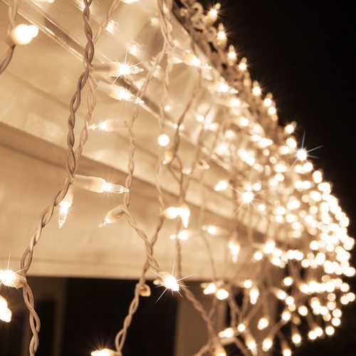 150 Clear Twinkle Icicle Lights - White Wire