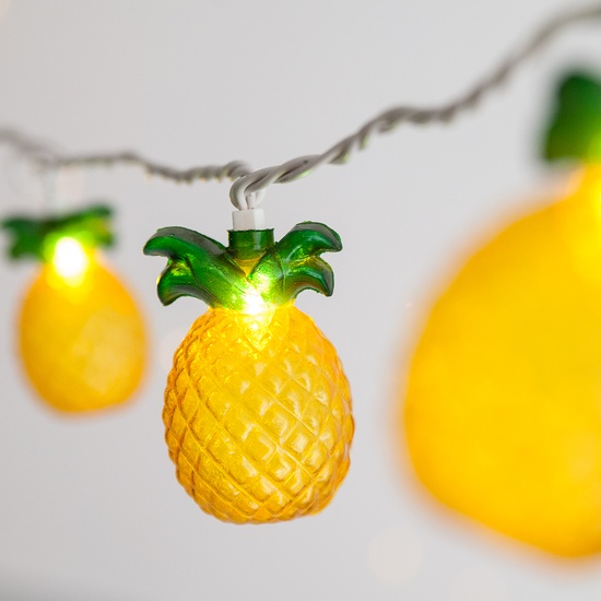 Pineapple String Light Set, 10 Clear Lights