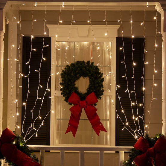 150 Warm White LED Curtain Lights