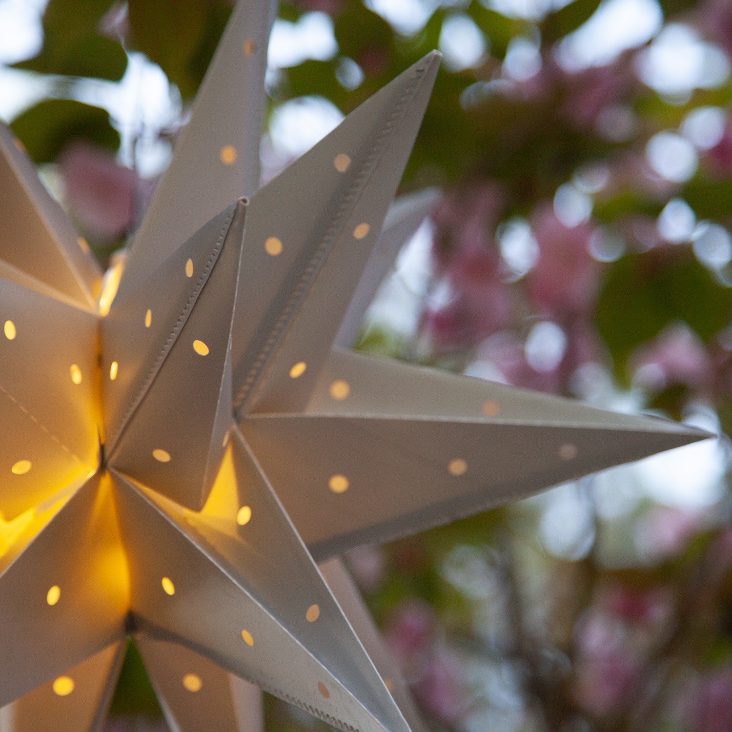Wintergreen Lighting Aurora Superstar Moravian Star Light - Thumbnail 5