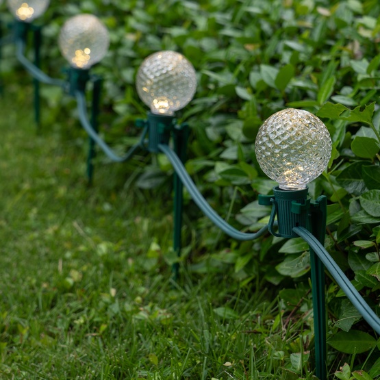 G50 Warm White OptiCore LED Garden Pathway Lights, 25 Lights, 7.5 Inch Stakes, 25'