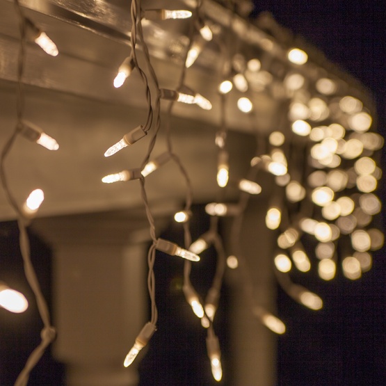 70 M5 Warm White LED Icicle Lights