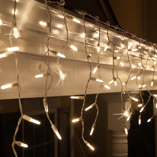 70 M5 Warm White Twinkle LED Icicle Lights